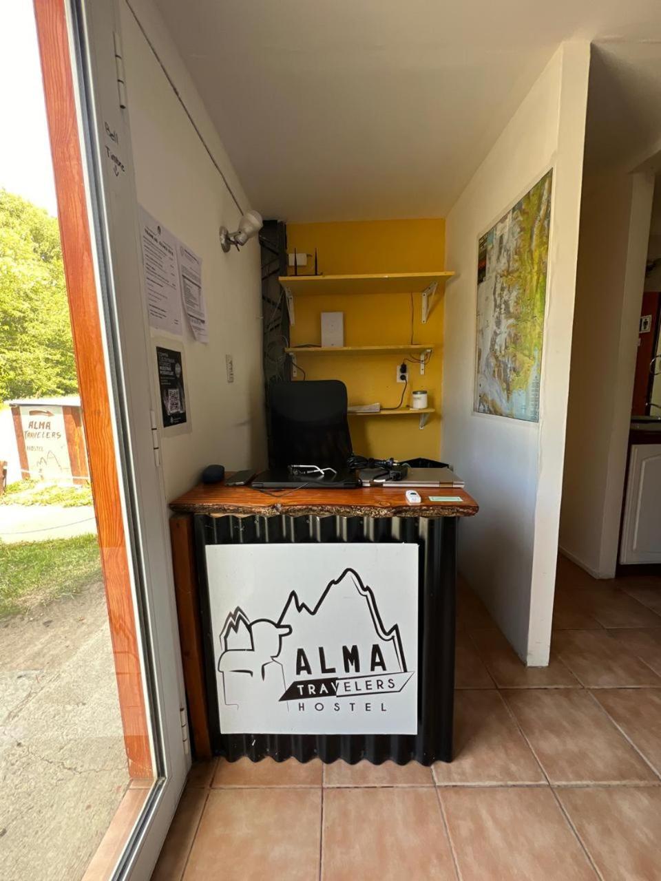 Albergue Alma Travelers El Chaltén Exterior foto
