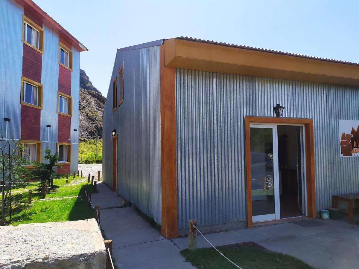 Albergue Alma Travelers El Chaltén Exterior foto